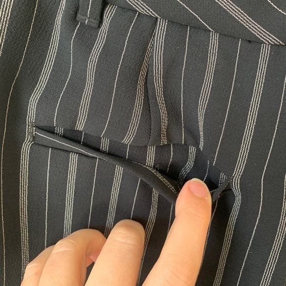 Aritzia Wilfred Tie Front Crop High Waist Pinstripe Black White Women’s 8 - Picture 8 of 10